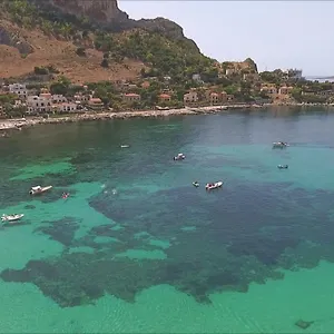Palermo Mare Holidays Hébergement de vacances